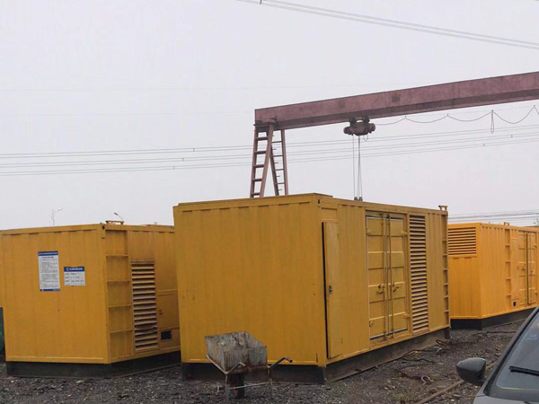 孝感100kw柴油发电机组每小时油耗？